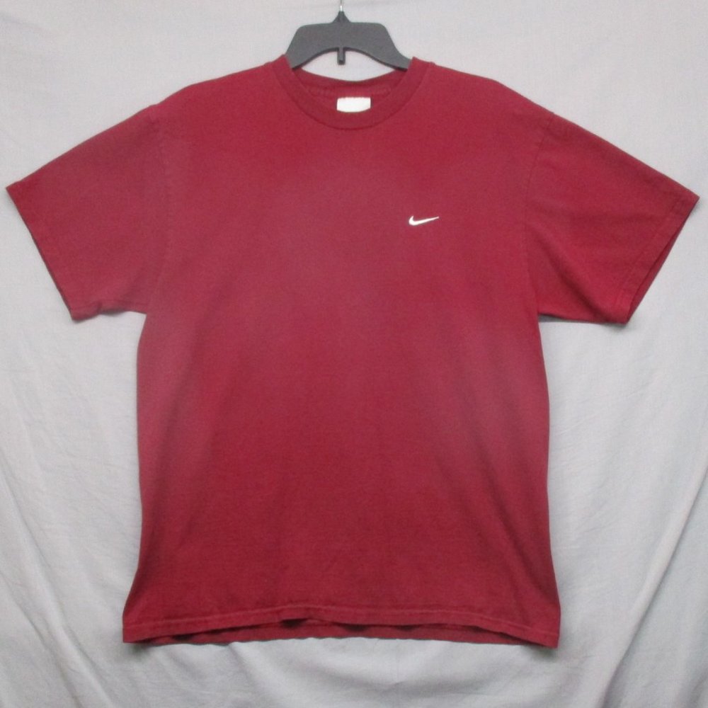 Nike T-Shirt Embroider Logo Burgundy‎ Red Men Size | M